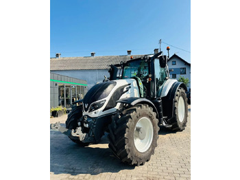 جرار VALTRA T174