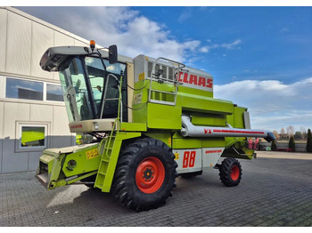 حصادة شاملة CLAAS Dominator