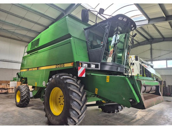 حصادة شاملة JOHN DEERE 2066