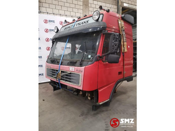 الكابينة والداخلية VOLVO FM9