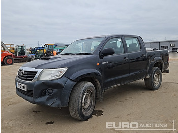 شاحنة البيك أب TOYOTA Hilux