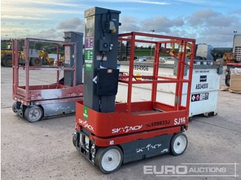 منصات هيدروليكية متنقلة SKYJACK