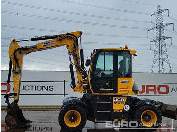 حفارة على عجلات JCB