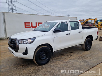 شاحنة البيك أب TOYOTA Hilux