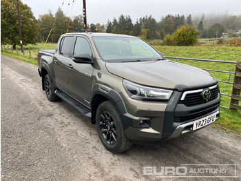 شاحنة البيك أب TOYOTA Hilux