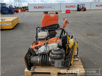آلة أسفلت Belle CSXA01 Petrol Road Saw, Honda Engine, Wacker Neuson BS60-2 Petrol Trench Compactor (2 of), Stihl TS 480i Petrol Quick Cut Saw (2 of): صور 2