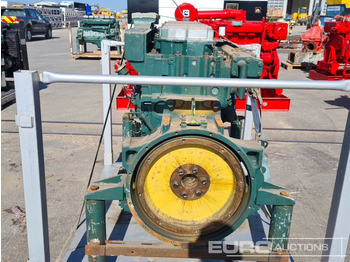 المحرك Komatsu 6 Cylinder Engine: صور 4