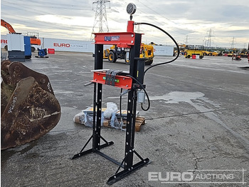 معدات البناء