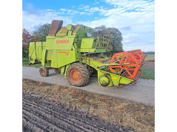 آلة حصاد CLAAS