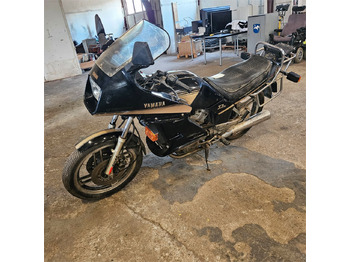 دراجة بخارية YAMAHA