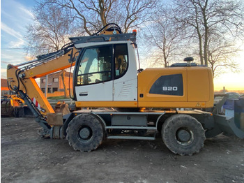 حفارة على عجلات LIEBHERR