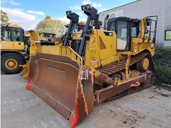 بلدوزر CATERPILLAR D8T