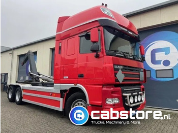 شاحنة ذات الخطاف DAF XF 105 460