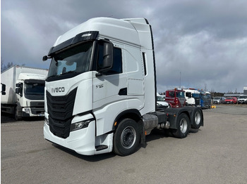 شاحنة جرار IVECO S-WAY