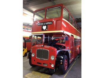 حافلة ذات طابقين