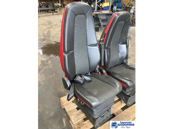 الكابينة والداخلية VOLVO