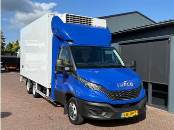 شاحنة جرار IVECO Daily