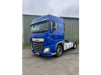 شاحنة جرار DAF XF 440