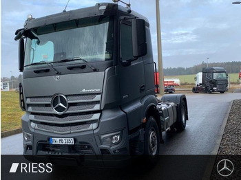 شاحنة جرار Mercedes-Benz Actros 1851 LS: صور 2