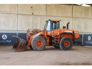 اللودر بعجل DOOSAN DL300