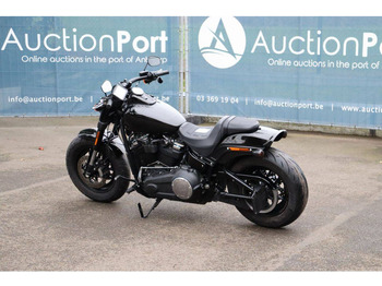 دراجة بخارية Harley-Davidson Fat Bob: صور 3 دراجة بخارية Harley-Davidson Fat Bob: صور 3