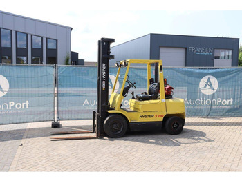 رافعة شوكية تعمل بالغاز HYSTER