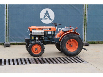جرار KUBOTA B series