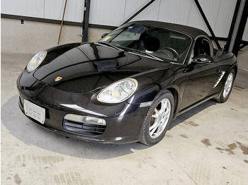 سيارة PORSCHE