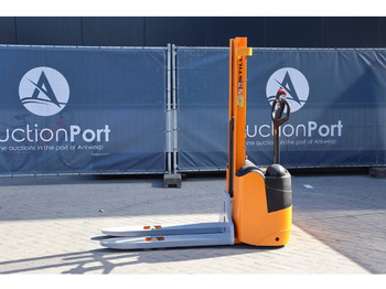 معدات تكديس STILL