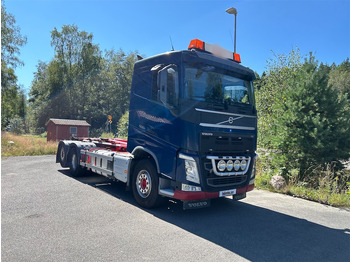 شاحنة VOLVO FH