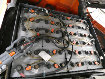 رافعة شوكية كهربائية Linde E16: صور 4