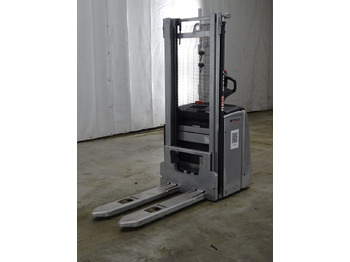 معدات تكديس STILL