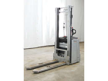 معدات تكديس STILL