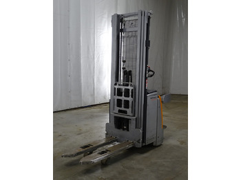 معدات تكديس STILL