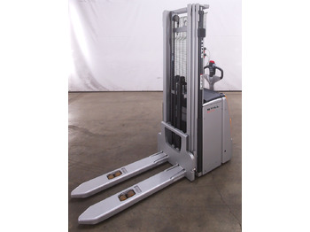 معدات تكديس STILL