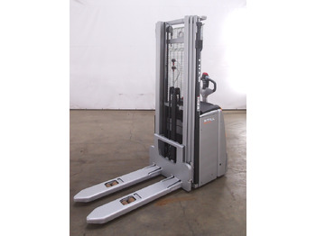 معدات تكديس STILL