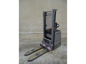 معدات تكديس STILL