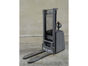 معدات تكديس STILL