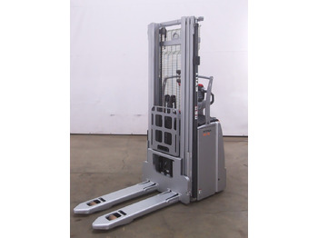 معدات تكديس STILL