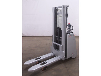 معدات تكديس STILL