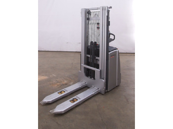 معدات تكديس STILL