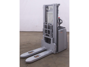 معدات تكديس STILL