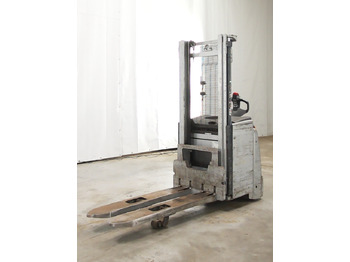 معدات تكديس STILL