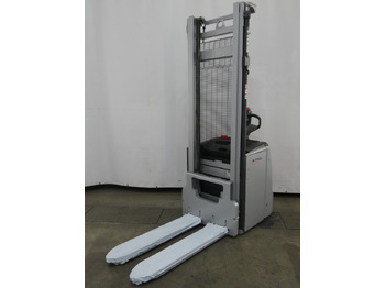 معدات تكديس STILL