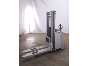 معدات تكديس STILL