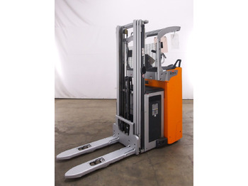 معدات تكديس STILL