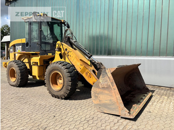 اللودر بعجل CATERPILLAR 930G