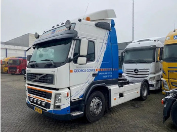 شاحنة جرار VOLVO FM 400