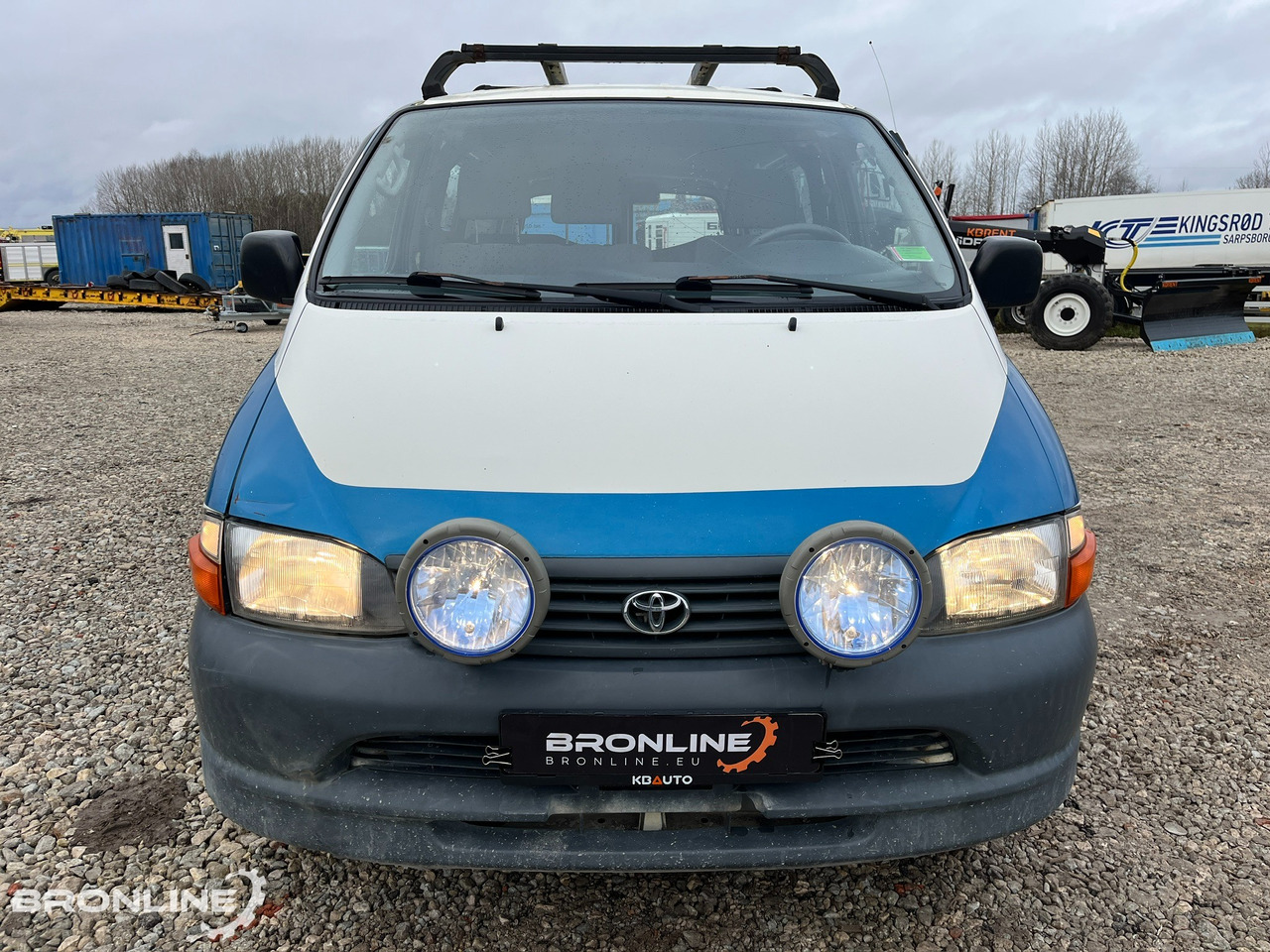 2005 Toyota HIACE 4WD D4D 2.5d 75kW - سيارة: صور 3 2005 Toyota HIACE 4WD D4D 2.5d 75kW - سيارة: صور 3