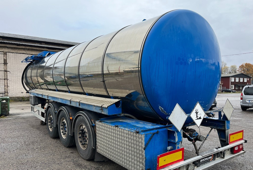 2009 KÄSSBOHRER STS32/1 ADR Tanker semi-trailer - نصف مقطورة صهريج: صور 5 2009 KÄSSBOHRER STS32/1 ADR Tanker semi-trailer - نصف مقطورة صهريج: صور 5